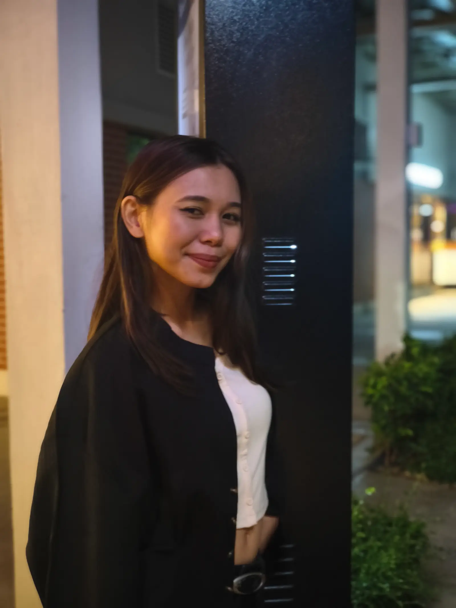 Isabllea n Coffe — frame 9