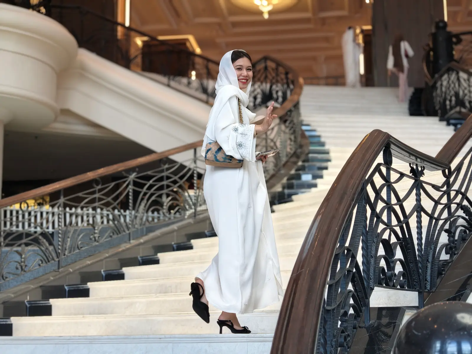 Majestic Raya — frame 15